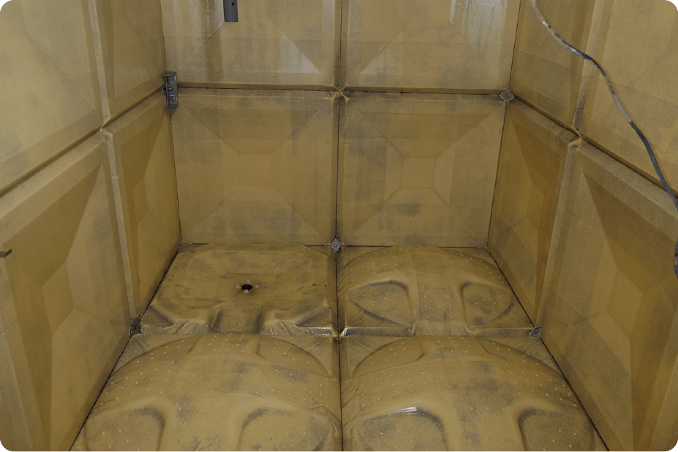 受水槽・貯水槽の防水・延命対策の施工前